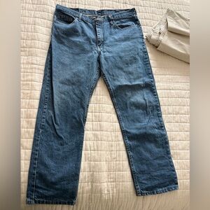 Vintage Wrangler Men's Straight Leg Jeans in Medium Blue